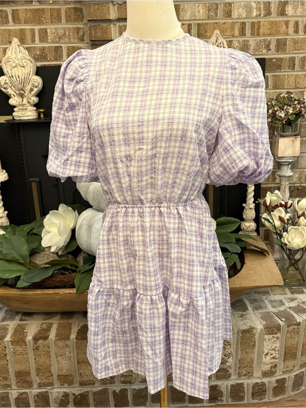 Nasty Gal Collection Lilac Plaid Puff-Sleeve Tiered Dress
0413
